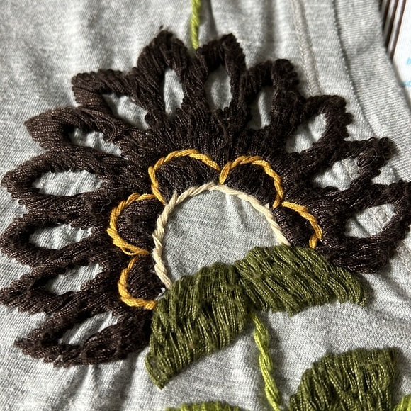 Johnny Was Joystick embroidered gray T-shirt Small - Picture 5 of 5